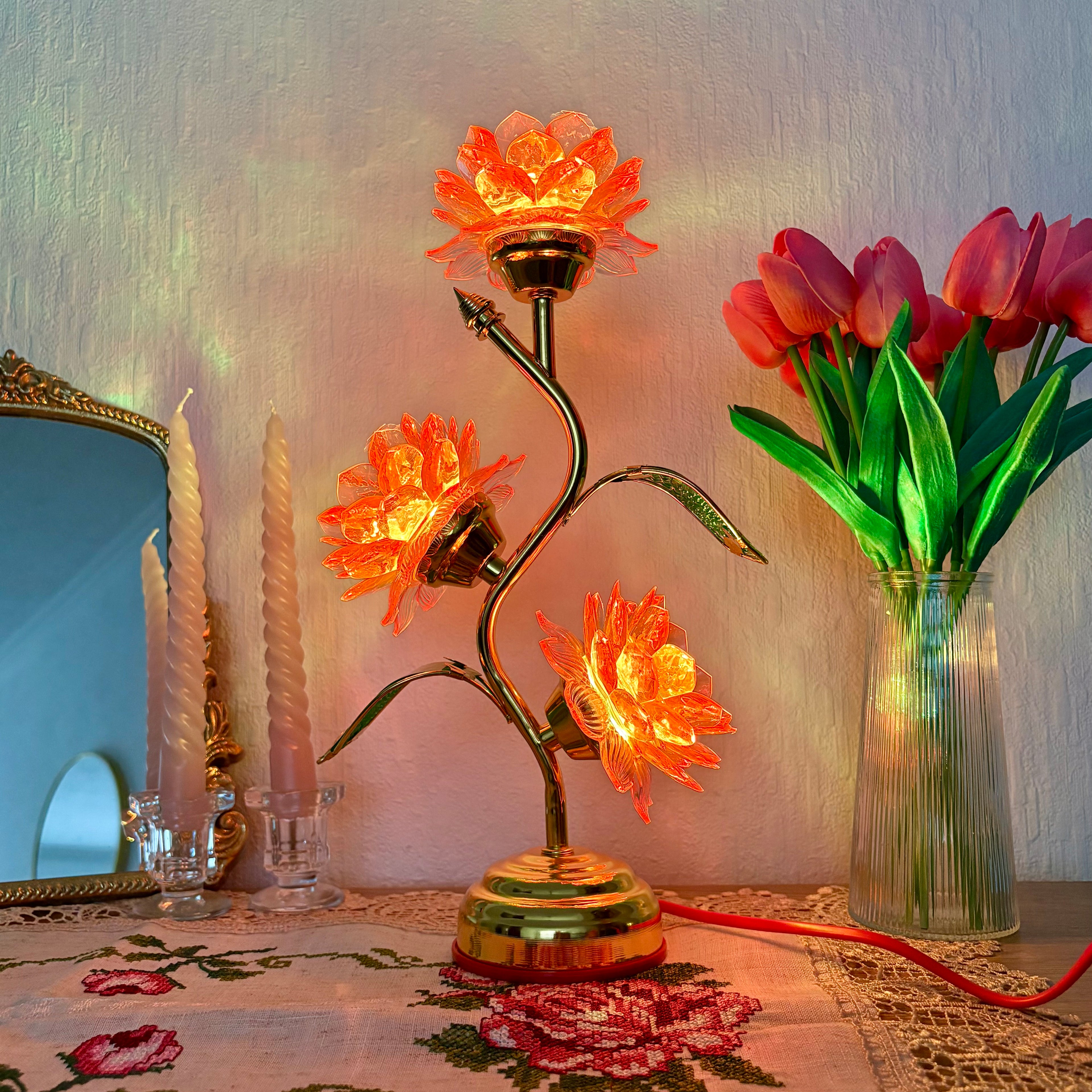 Crystal Lotus Lamp (Different Colours Available)