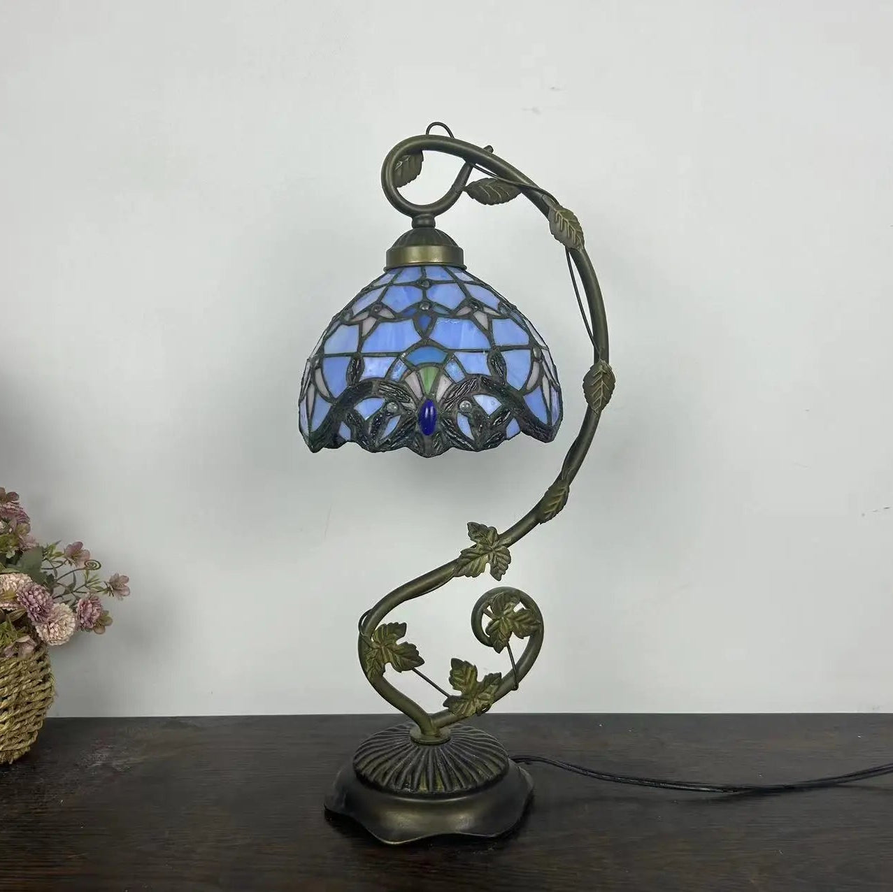 Blue Mosaic with Leaf Base Table Lamp