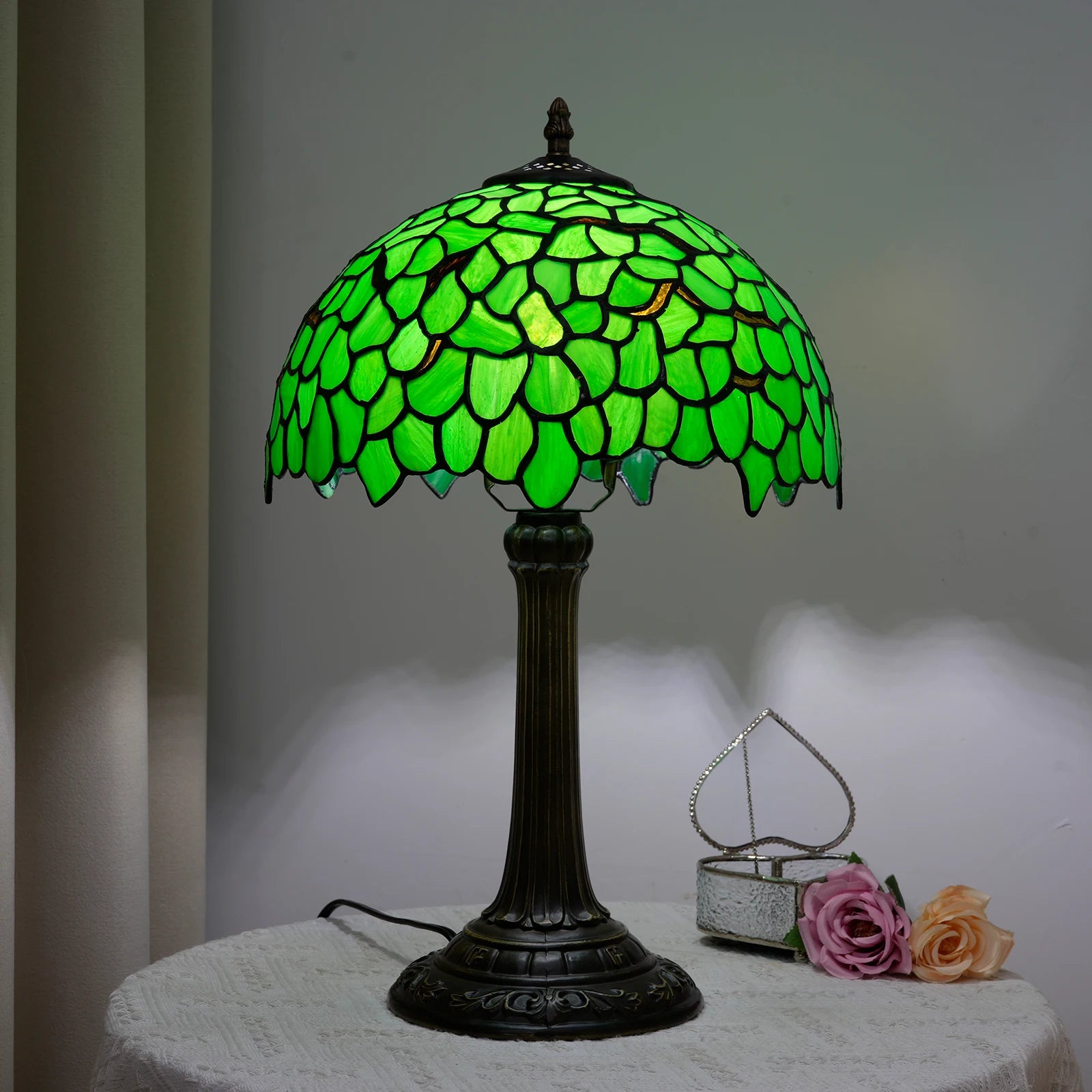 Green Leaf Table Lamp 30cm